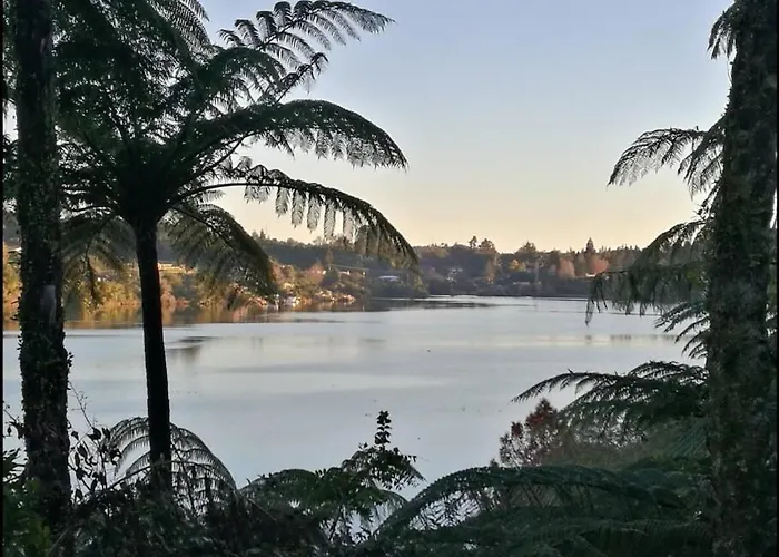 Kowhai - Bath Walk To Okere Falls *